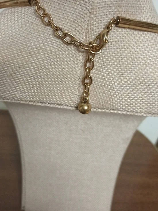 Gold Tone Collar Necklace with Leopard Print Pendant - Women Jewelry - Picture 2 of 2